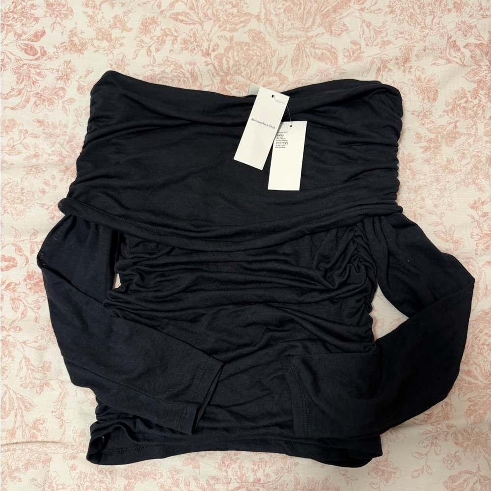 Abercrombie & Fitch Black Off-Shoulder Ruched Top